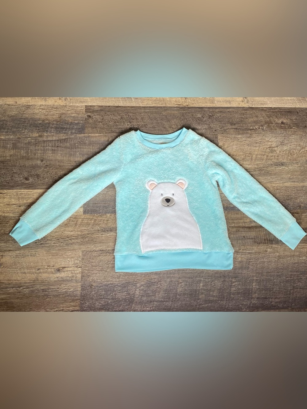 Brand new (no tag) Urbanology women’s fleece sweater